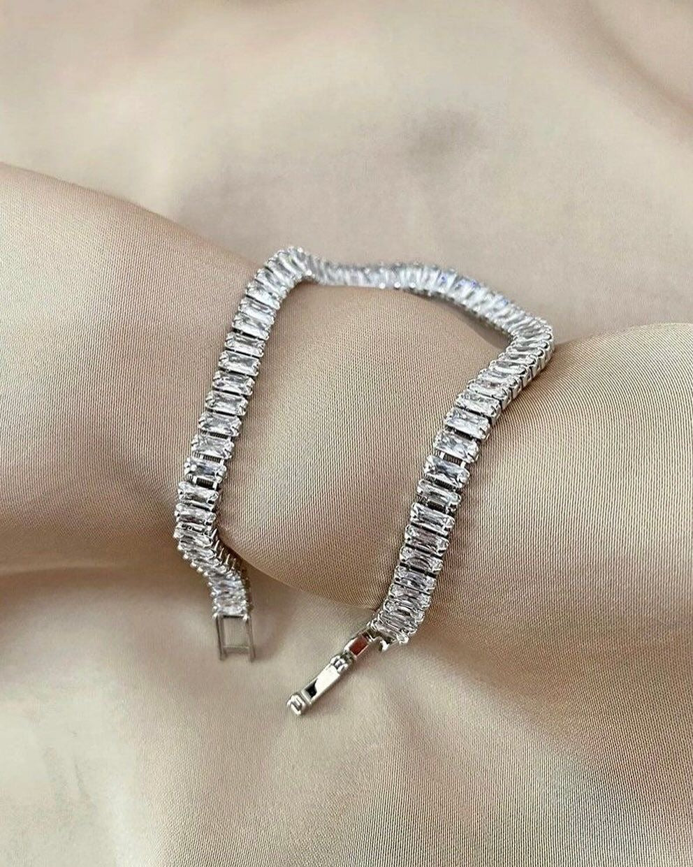 Tennis bracelet (rectangle)