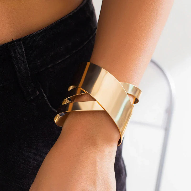 Statement geometry cuff