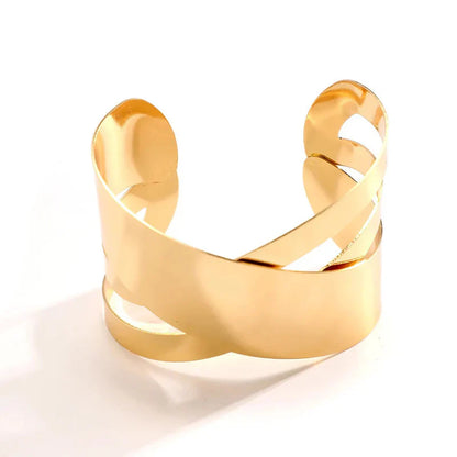 Statement geometry cuff