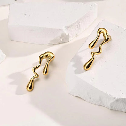 Mismatch liquid drop earrings