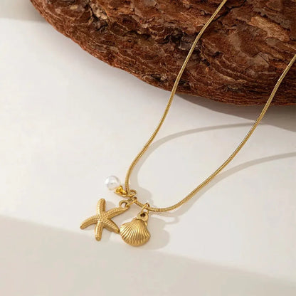 Beach please! Necklace