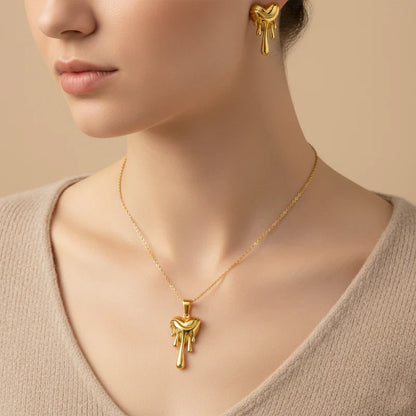 Melting heart earring & necklace combo